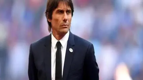 邓丽娟：奥运攀岩银牌得主，未来可期